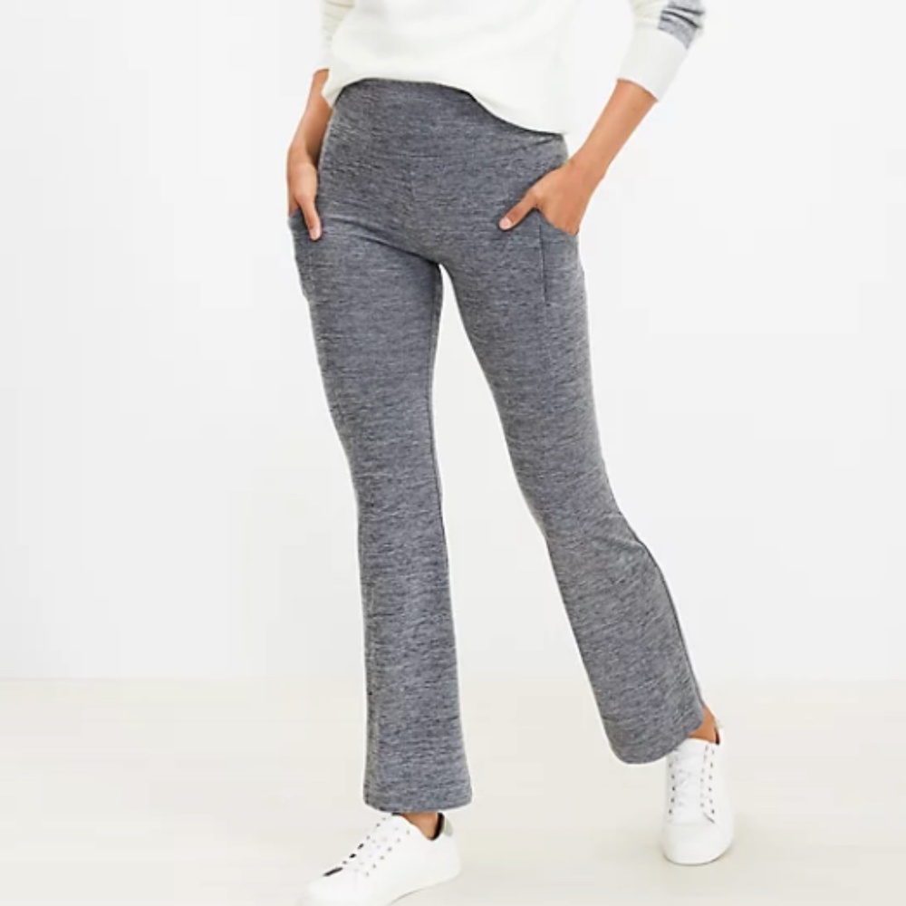 Lou & Grey Marled Feel Good Flare Pocket Leggings